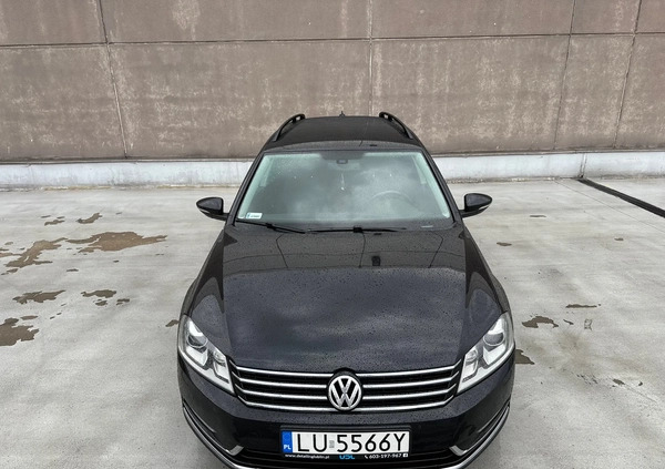 Volkswagen Passat cena 41900 przebieg: 200000, rok produkcji 2014 z Lublin małe 191